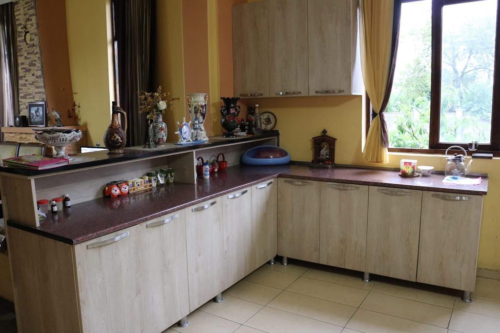 Guest House Barbi Kobuleti Exterior foto
